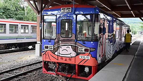 りくべつ鉄道売上高、過去最高　２０年度１３１９万円　運転体験者が増加